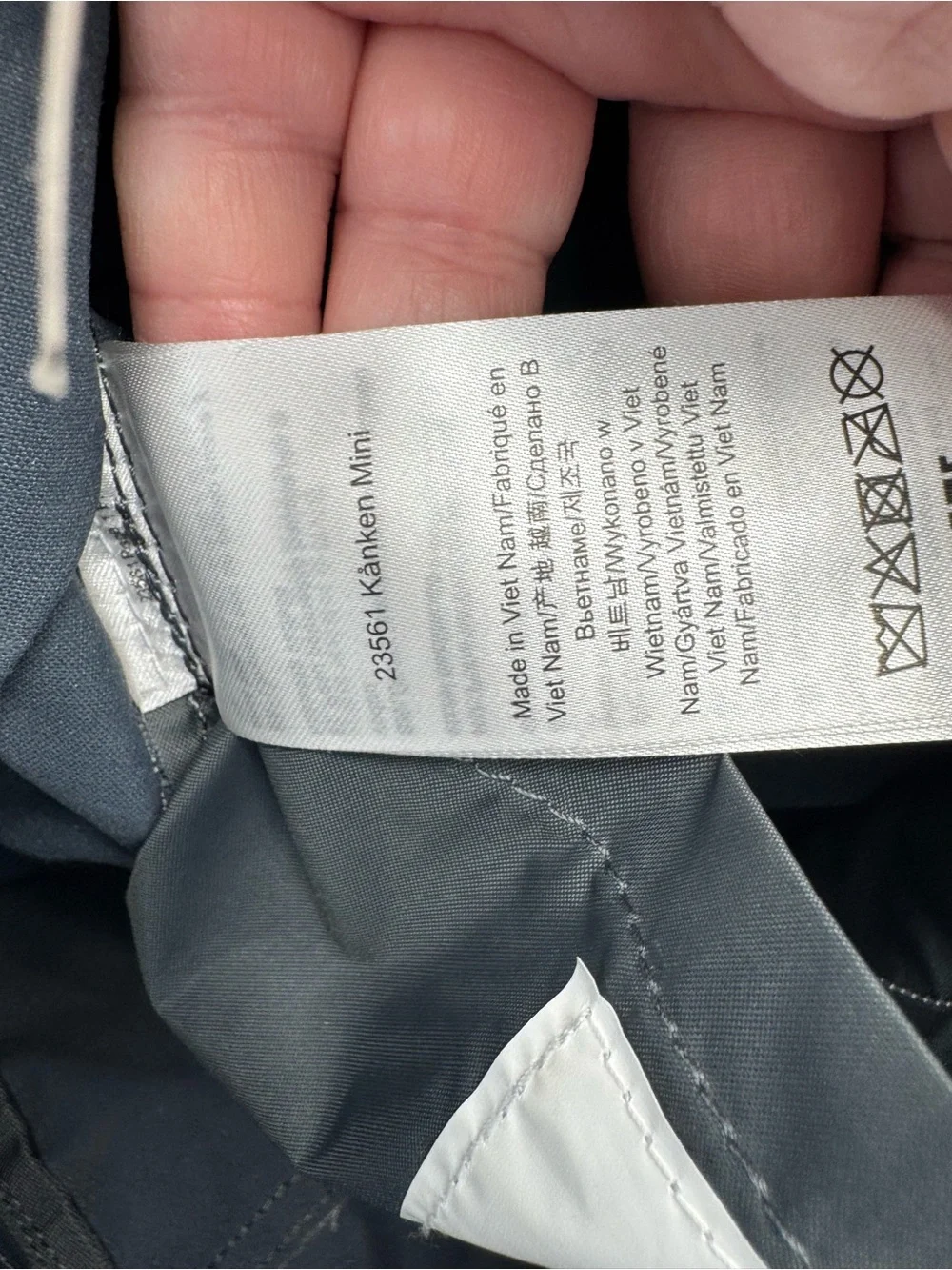 Fjallraven Kanken Mini Backpack - Grey with Red Logo